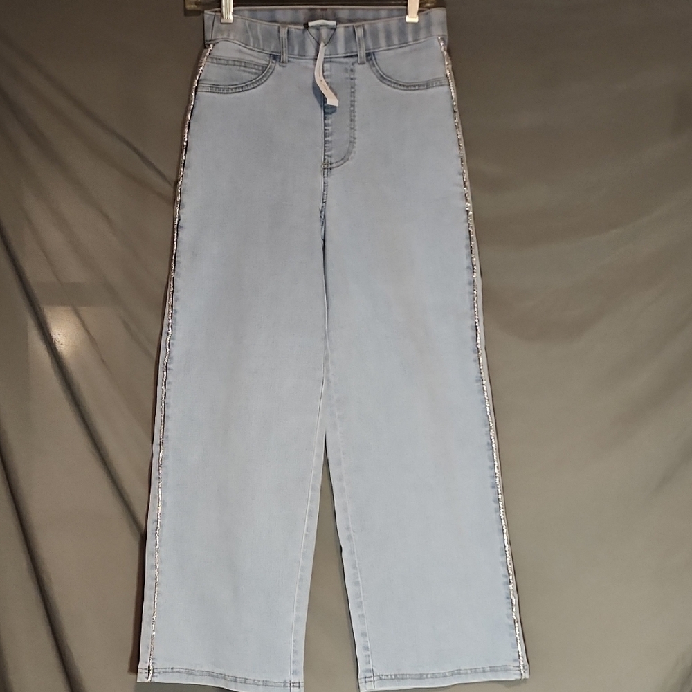 Anna & Ava NWT Light Blue WIDE Leg Jeans with Sparkle Detail
